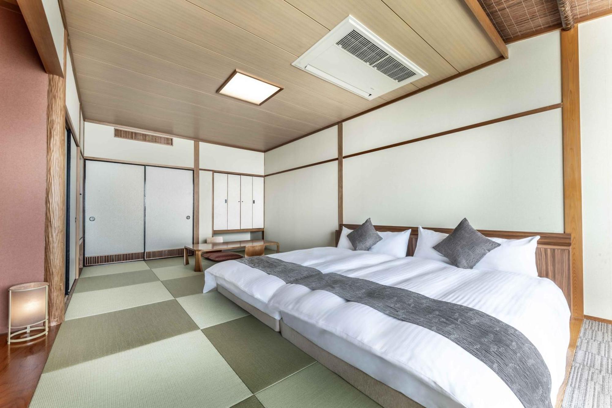 Spa And Resort Hotel Solage Oita Hiji Beppuwan Екстериор снимка
