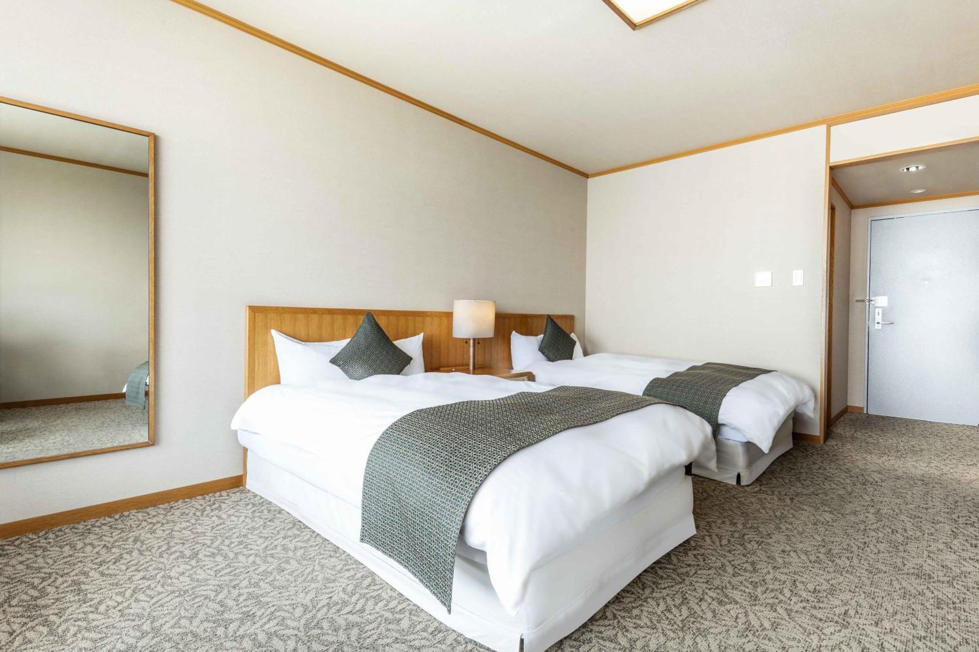 Spa And Resort Hotel Solage Oita Hiji Beppuwan Екстериор снимка